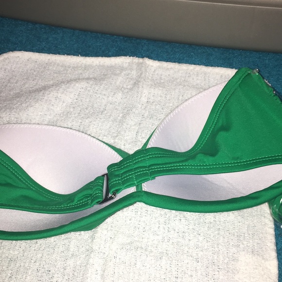 🌹Super cute bikini top -bottom NWT Gorgeous Green - Picture 3 of 5